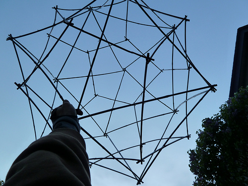 Alejandro Erickson, Icosahedron Dodecahedron https://secure.flickr.com/photos/alejandroerickson/5787895571/